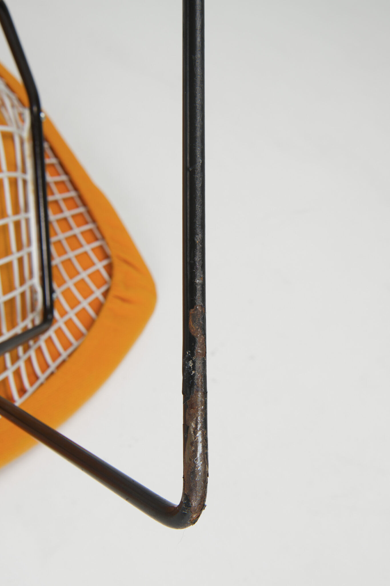 Diamond Chair – Yellow Upholstery - Harry Bertoia