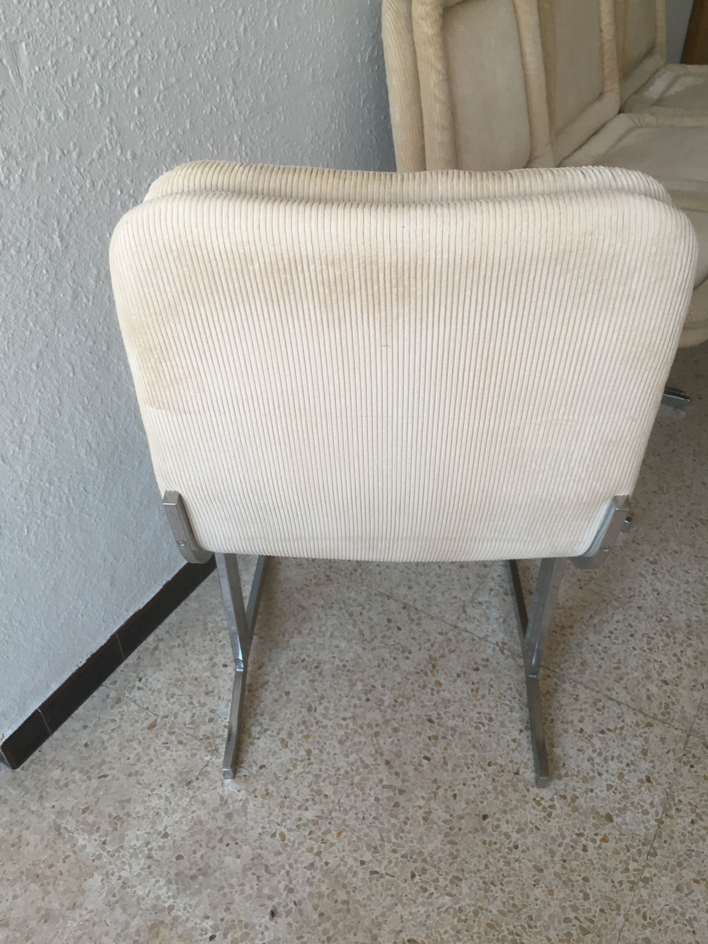 Set of 4 chairs in cream velvet seventies