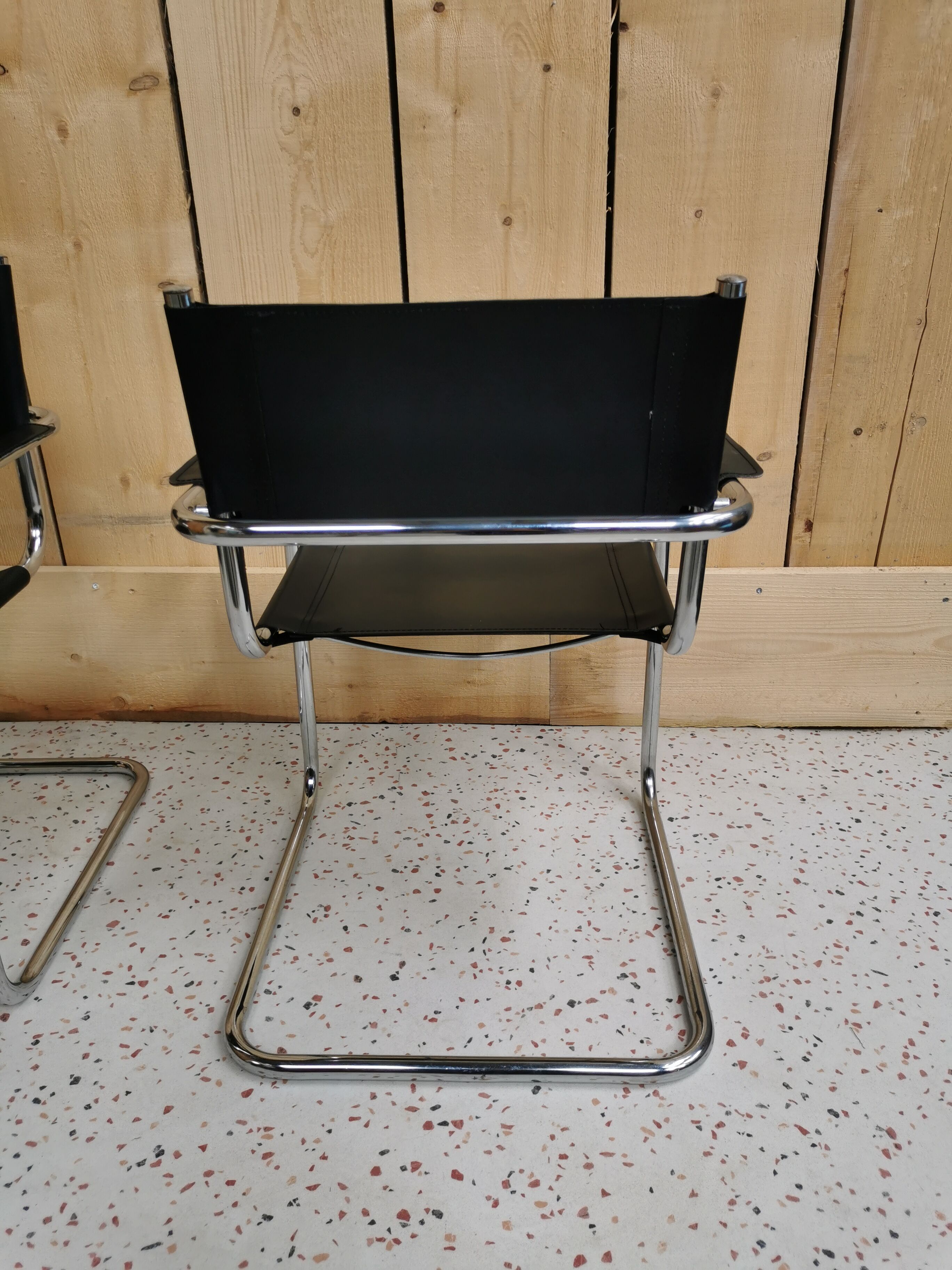 Cantilever chair