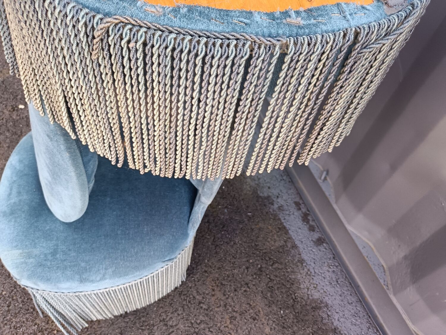 Paire de chauffeuses fauteuils anciens