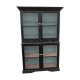 Glass-enclosed croat