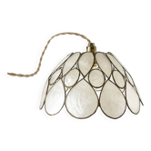 Mother-of-pearl petal pendant lamp