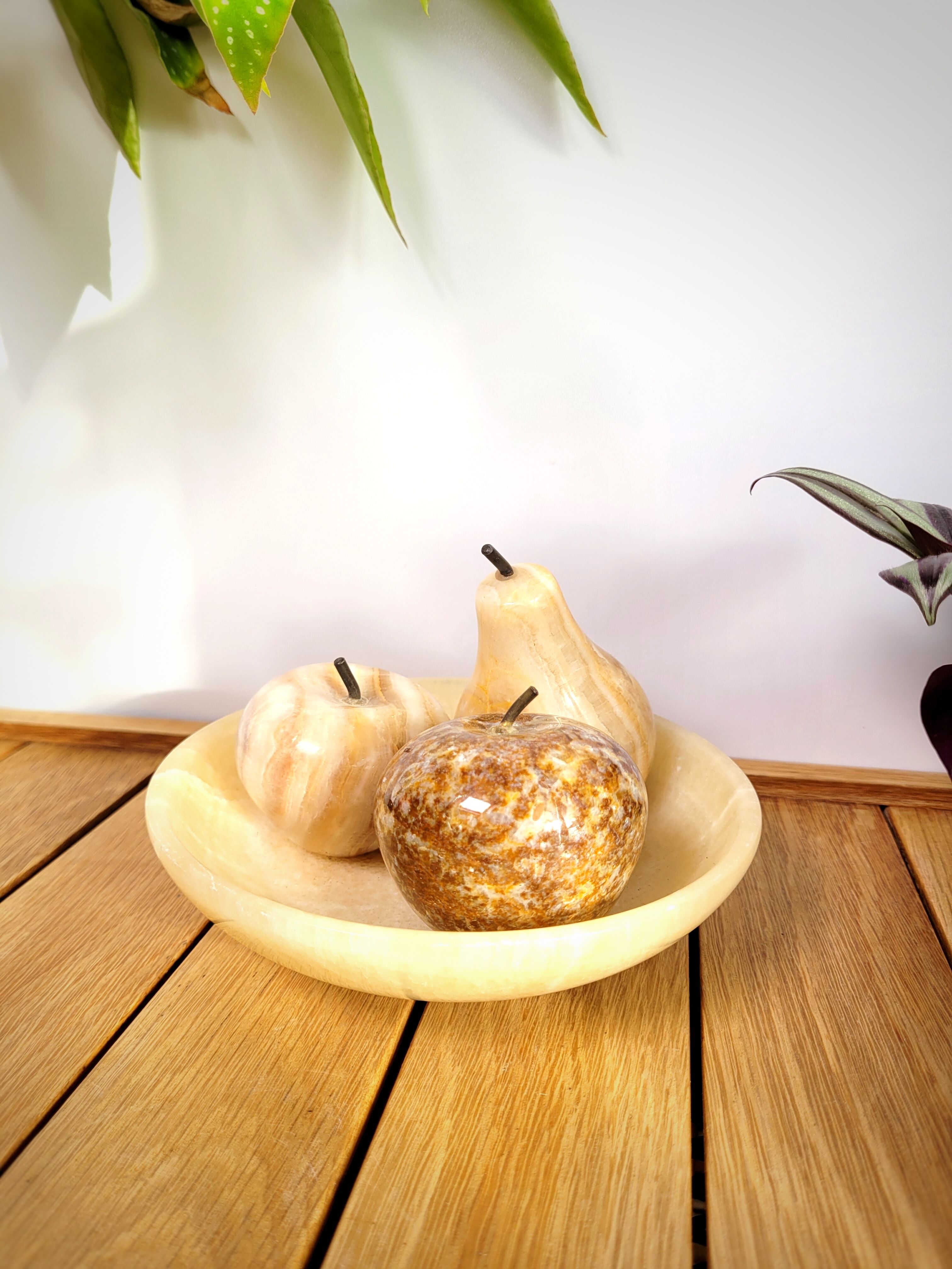 Marble onyx fruit cup