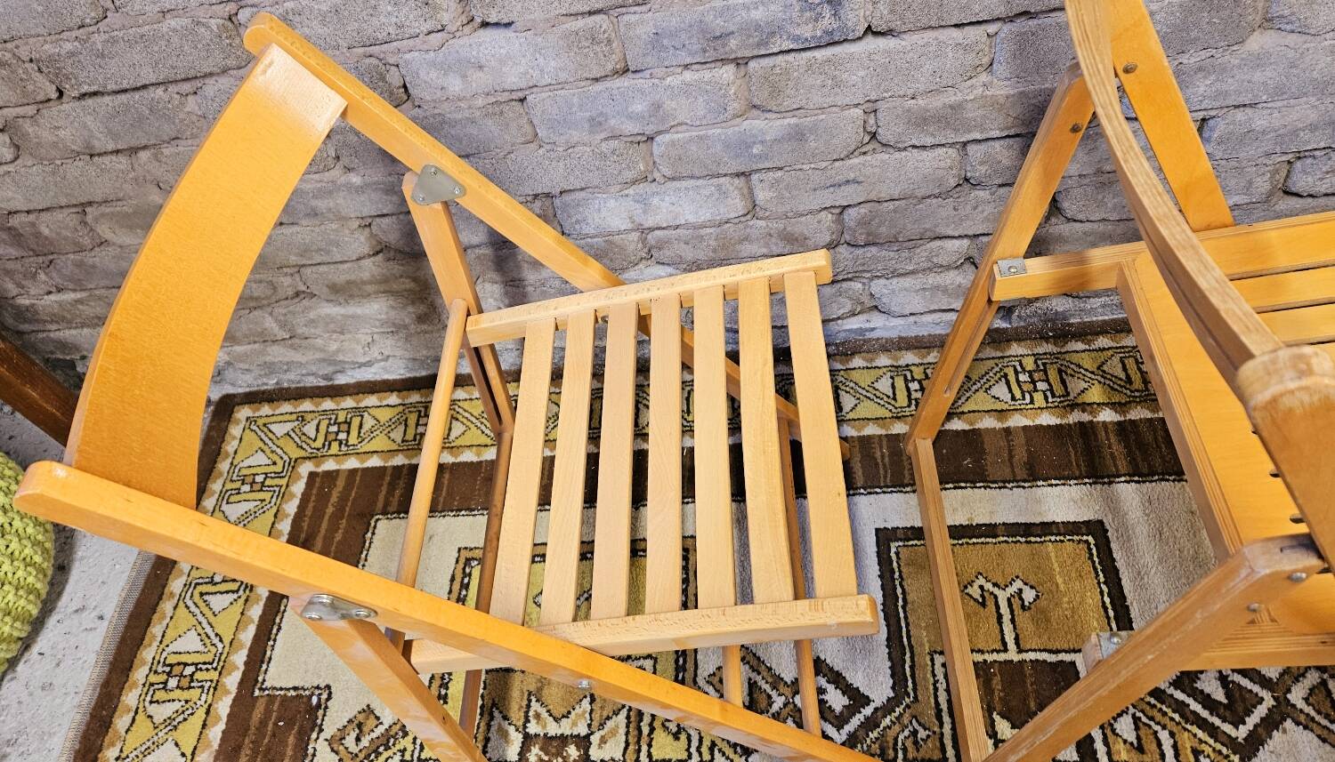 Set de 4 chaises pliantes dépareillées vintage