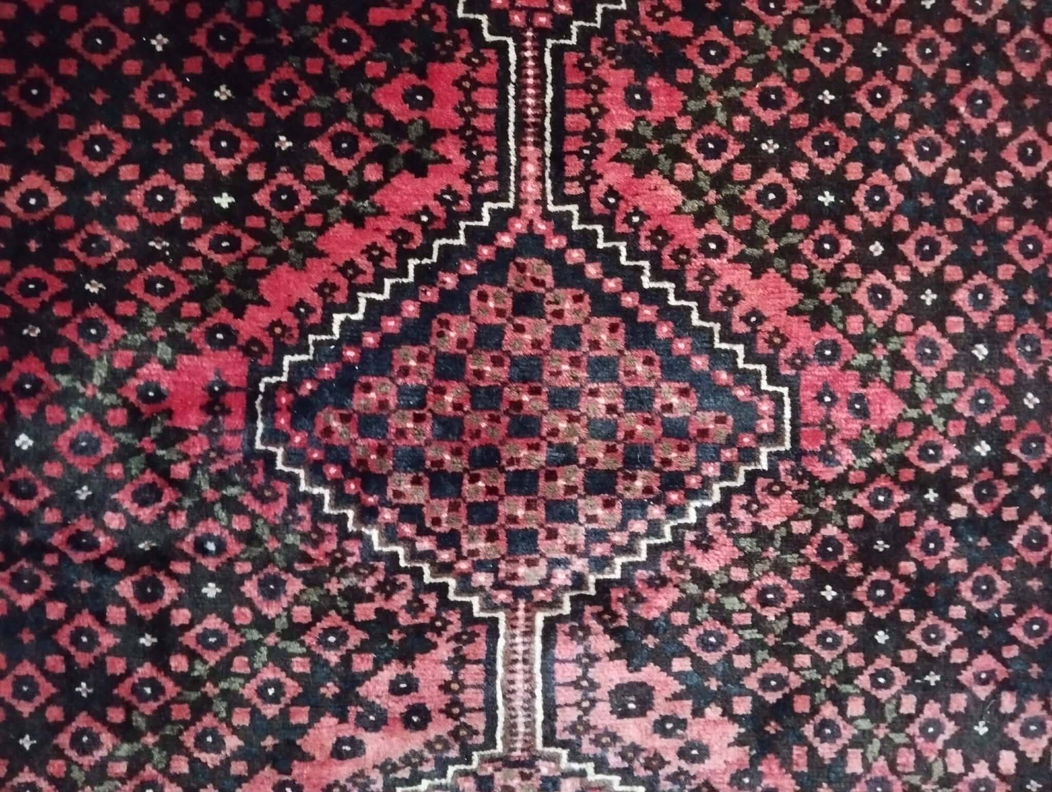 Handmade Persian Shiraz rug 280x200cm