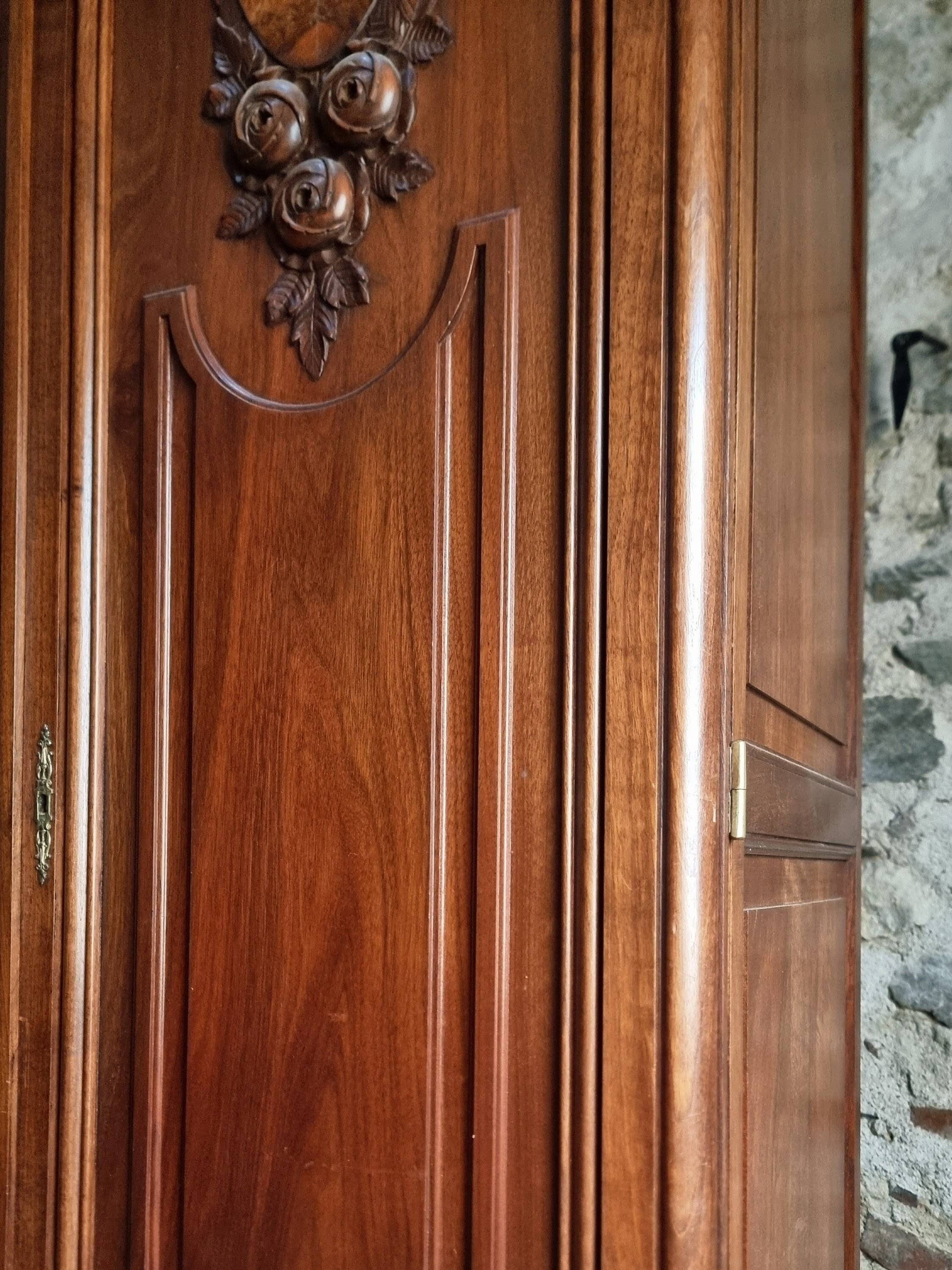 Antique Art Nouveau wardrobe with mirror – Early 20th century