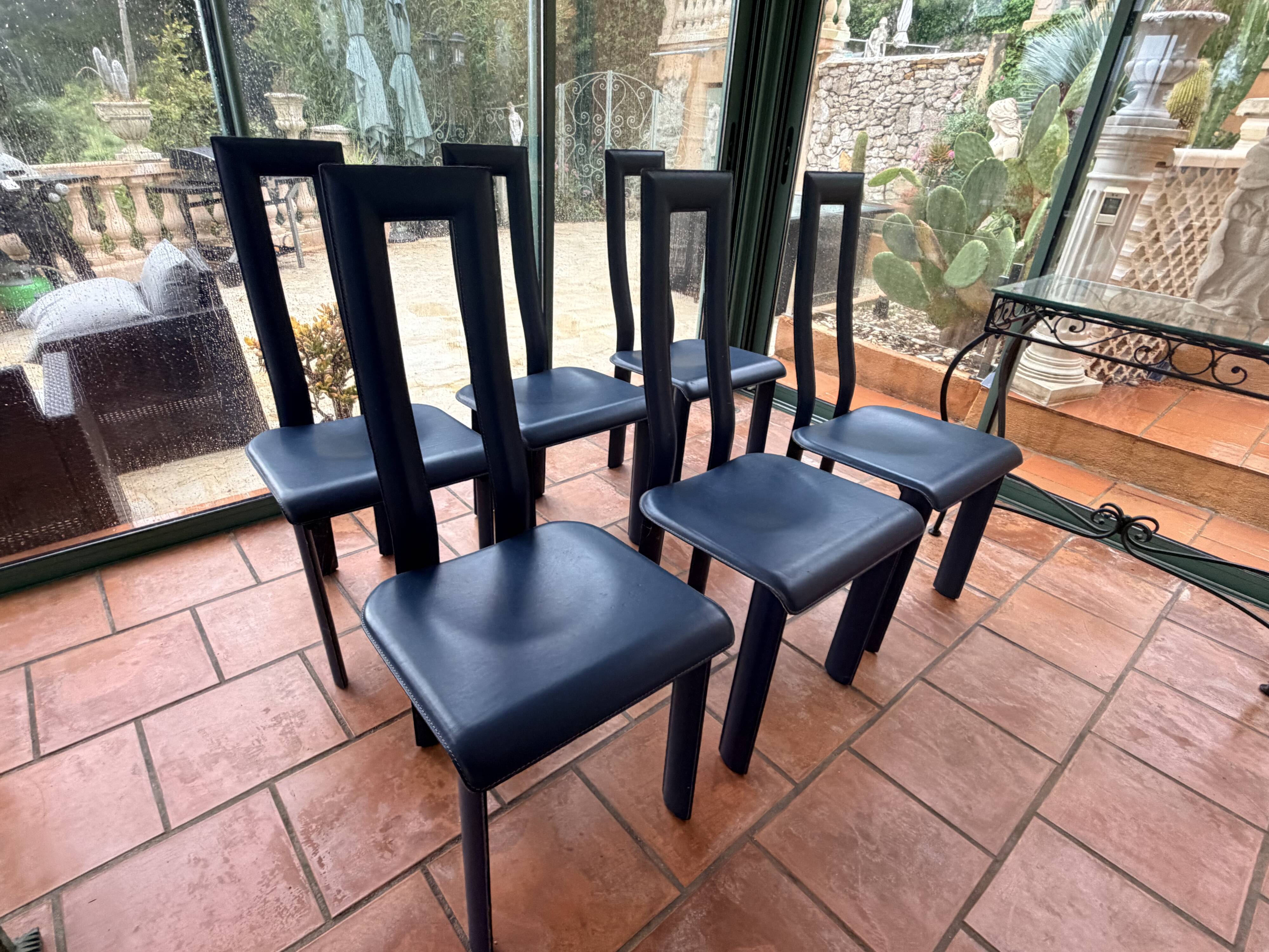 Lot de six chaises bleu de Pietro Costantini