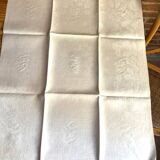 6 damask napkins