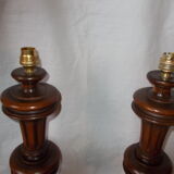 Pair of feet of walnut lamps