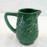 Pichet vert vintage en faience de St clement decor de panier fleuri