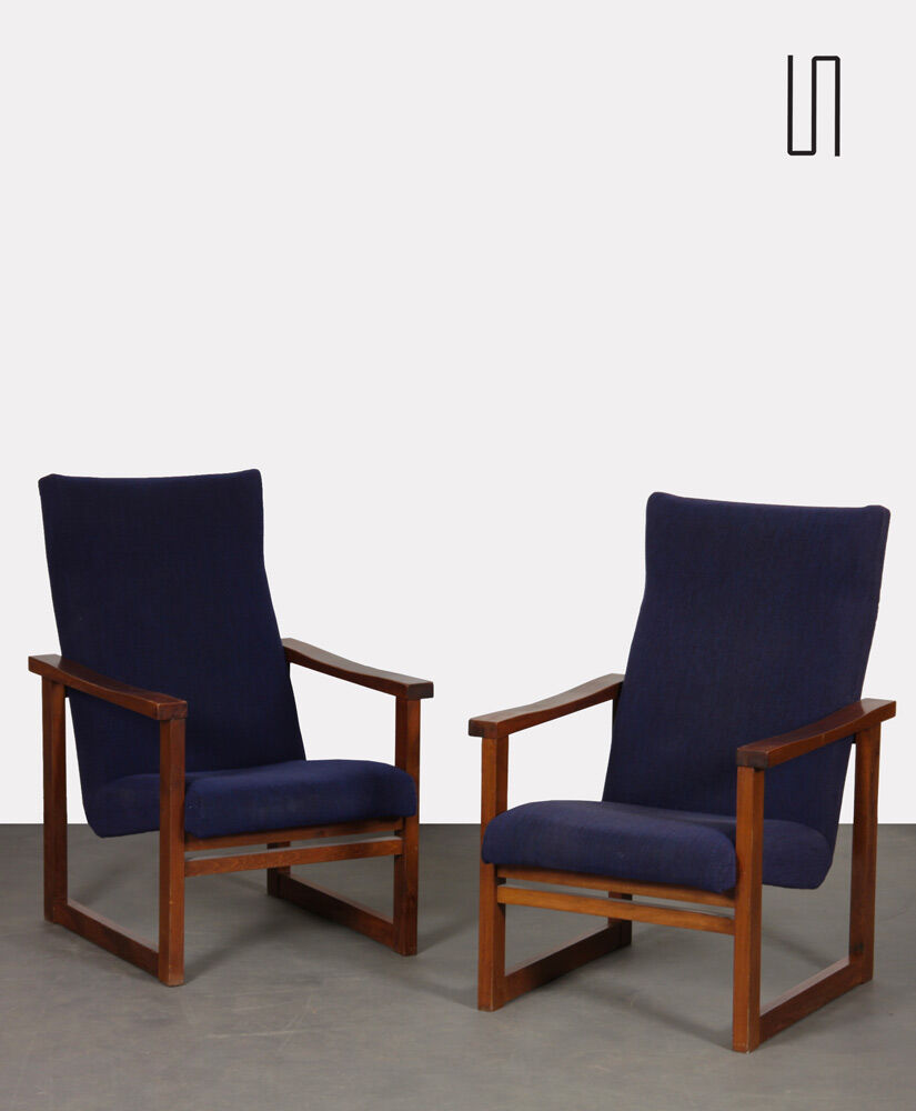 Paire de fauteuils en bois des années 1970