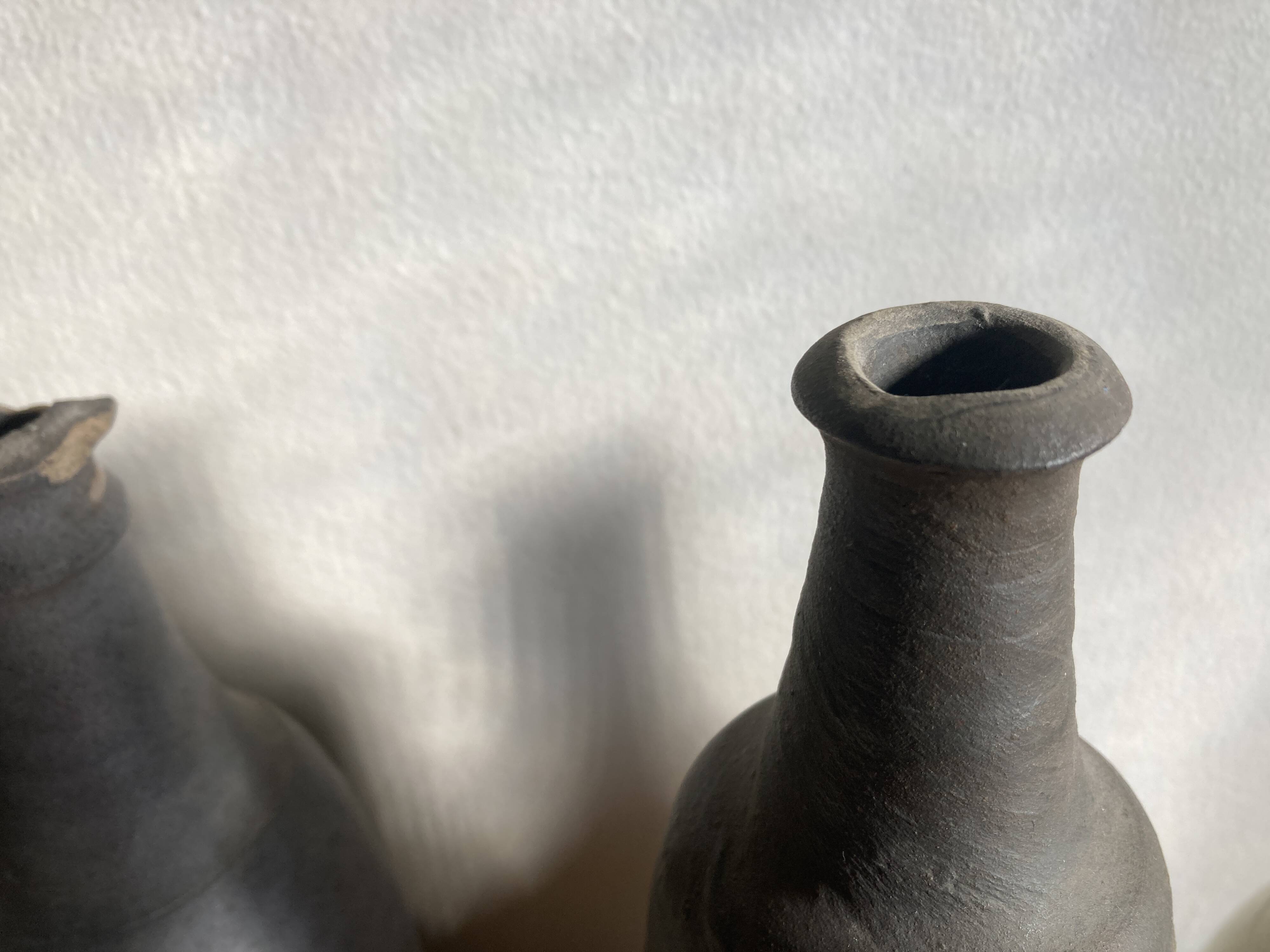 Set de 6 bouteilles de grès et terre cuite 1900-1930