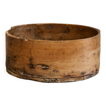Wabi Sabi bowl in wood, 19th century