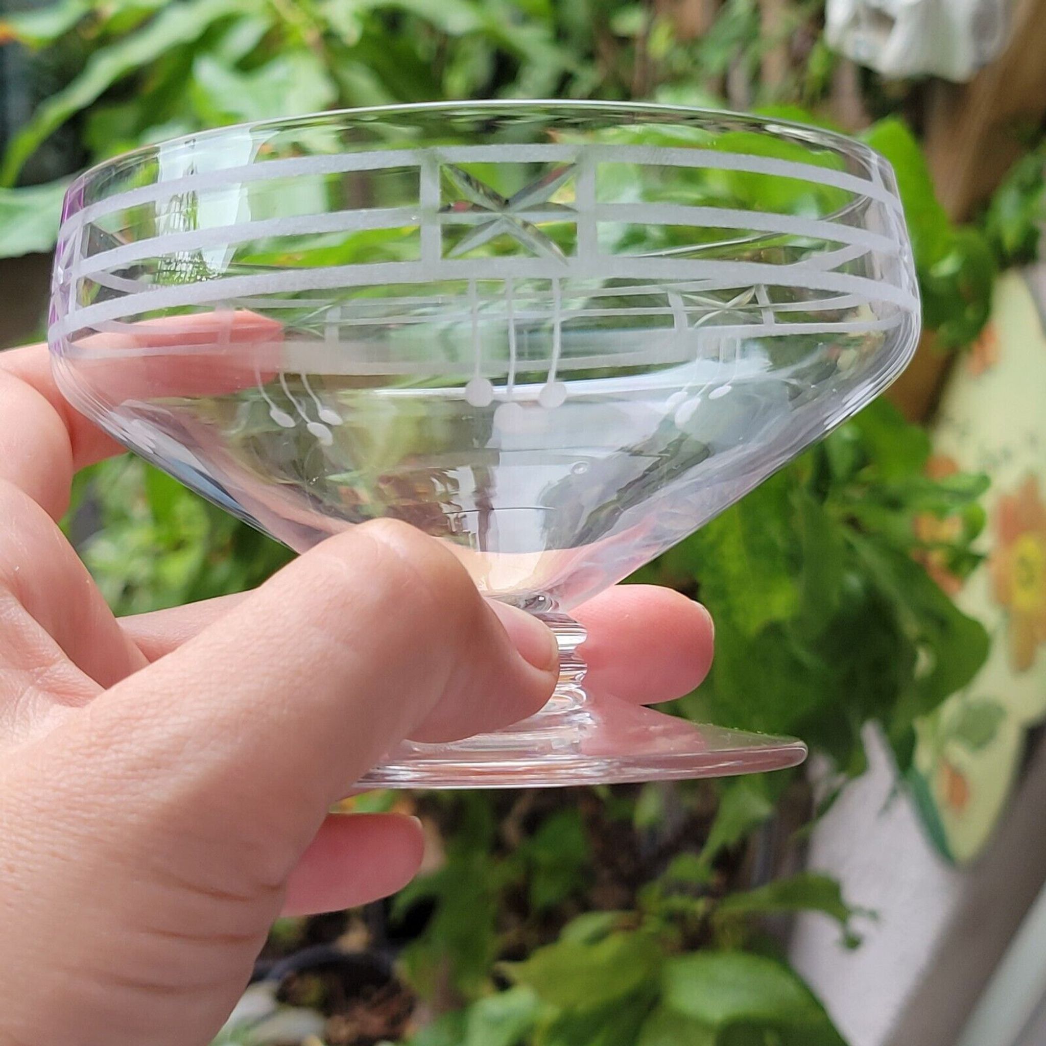 9 old champagne glasses in cut crystal and engraved art deco