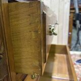 Commode en noyer de style Louis XV / rocaille