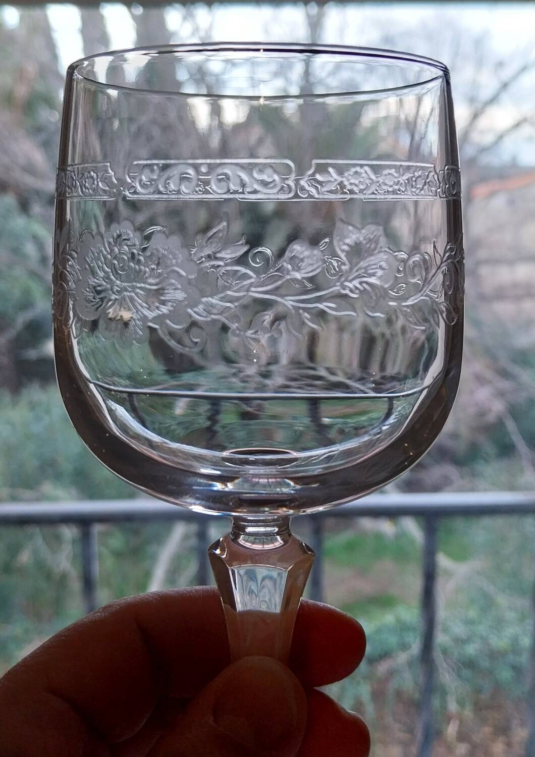 Crystal footed glasses from Arques, Matignon model.
