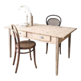 Table à manger ancienne