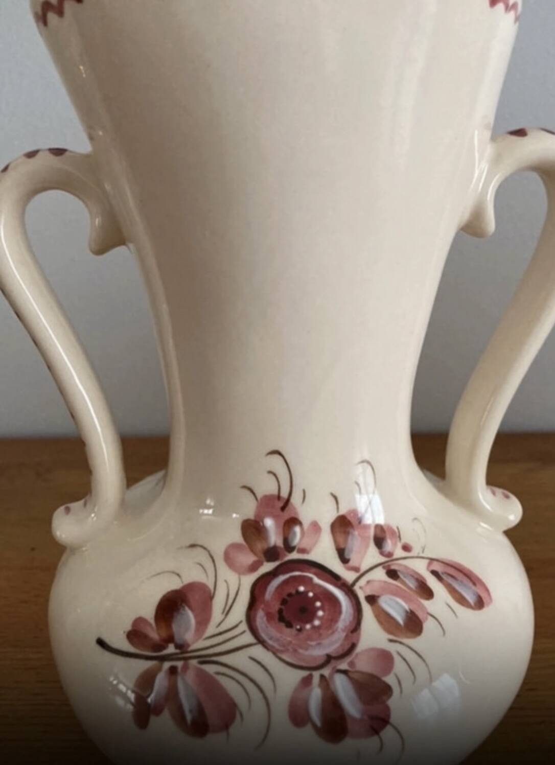 Vase “workshop of the Beautiful Lady”