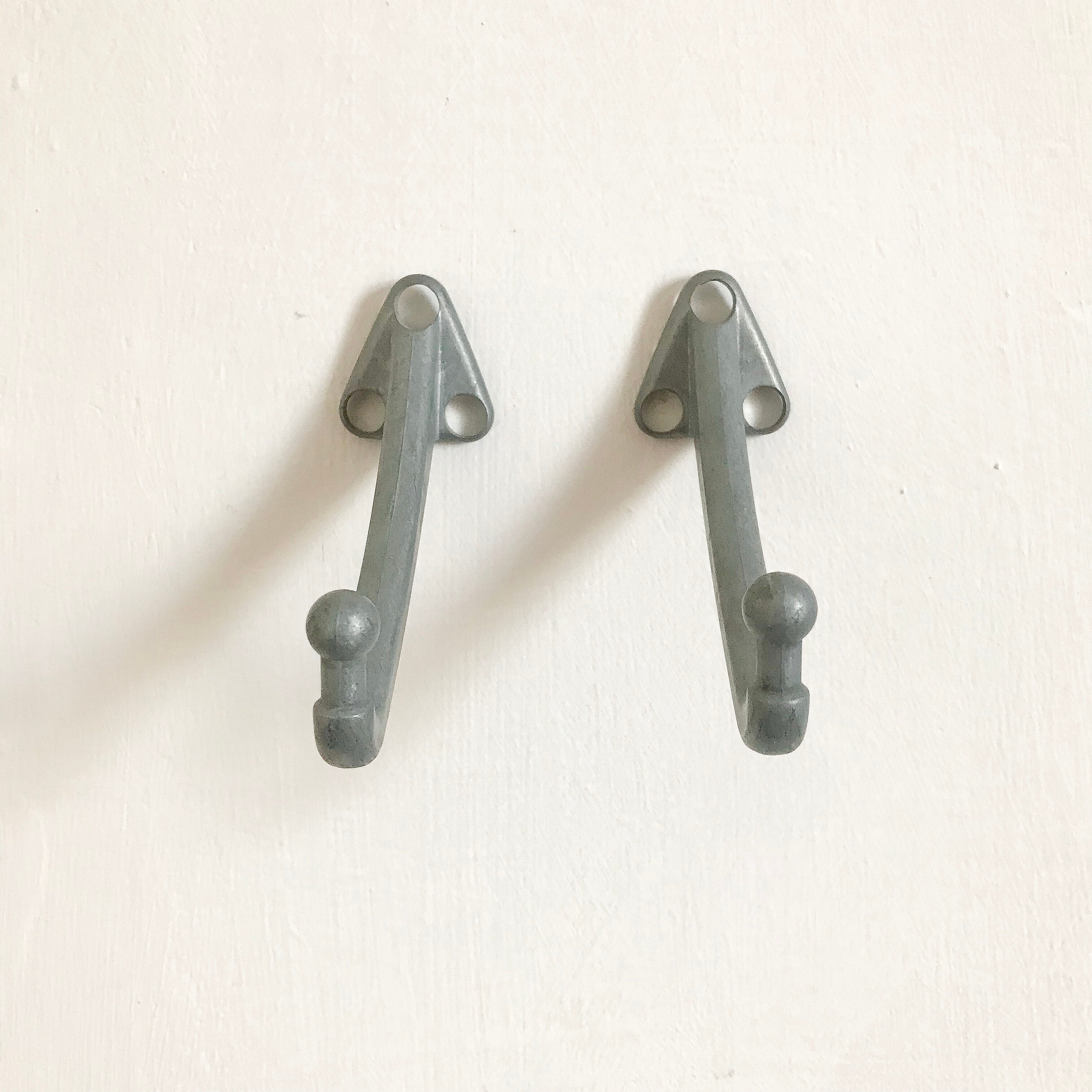 Patère murale en métal