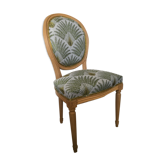 Chaise de style Louis XVI médaillon