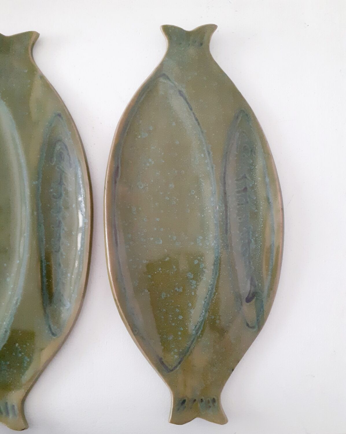 Vintage ceramic fish plates