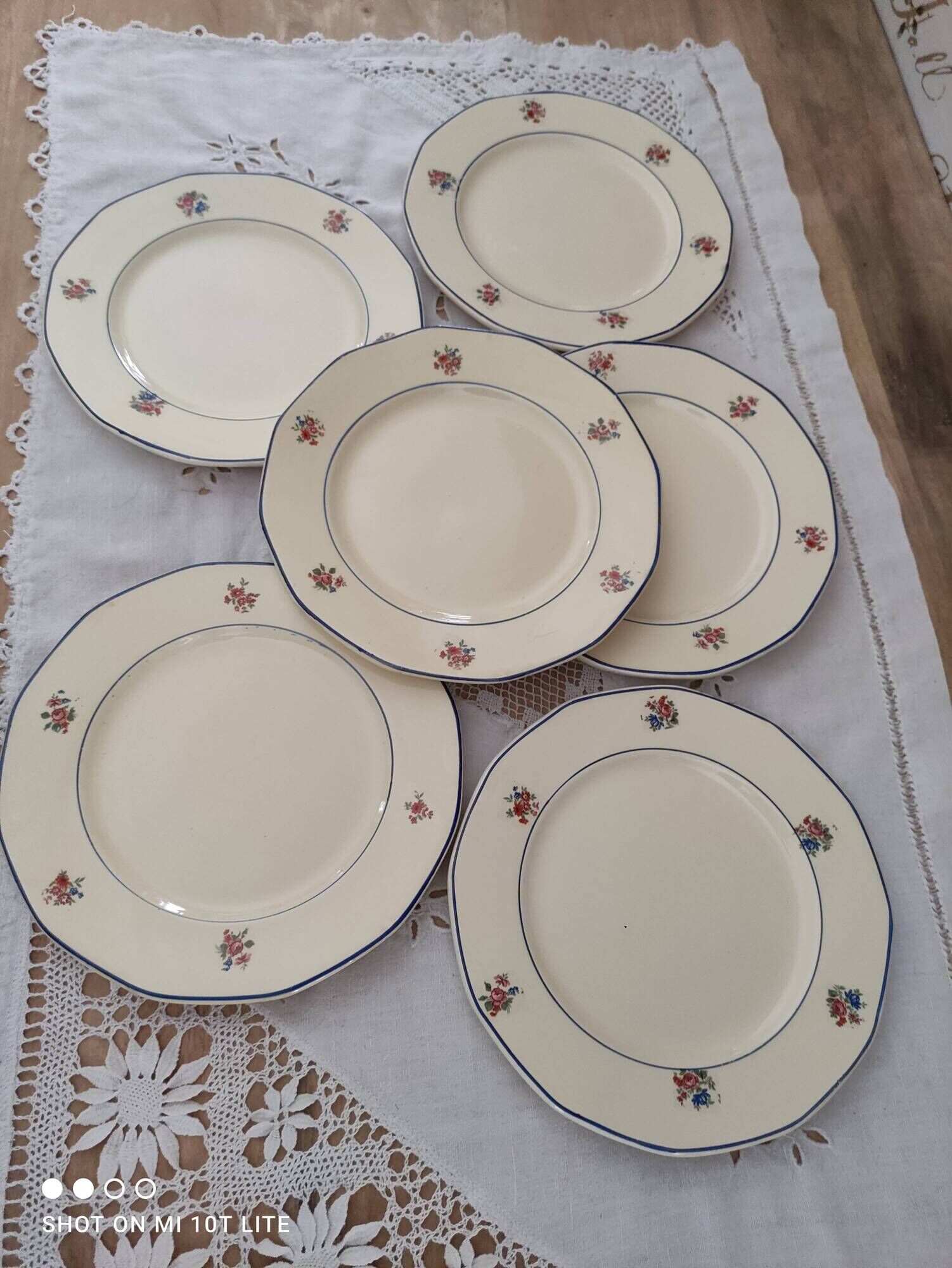 Set of 6 dessert plates in Badonviller earthenware decoration pink and blue border