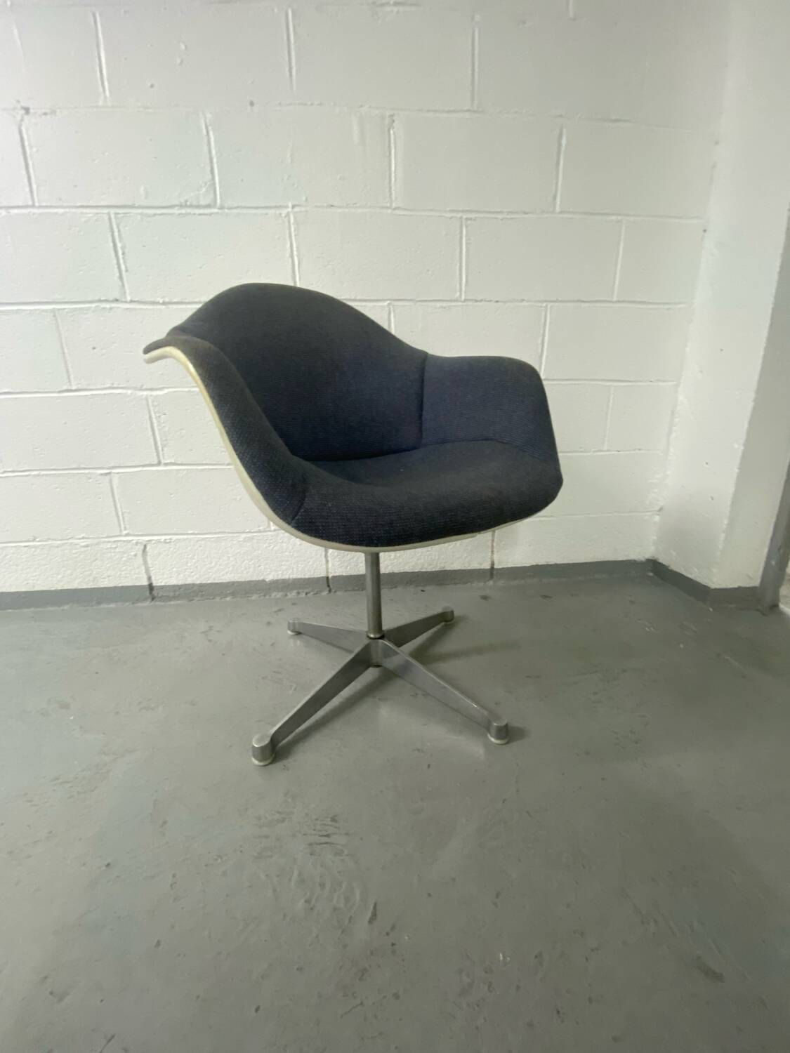 Eames Adjustable Office Chair, Herman Miller Edition