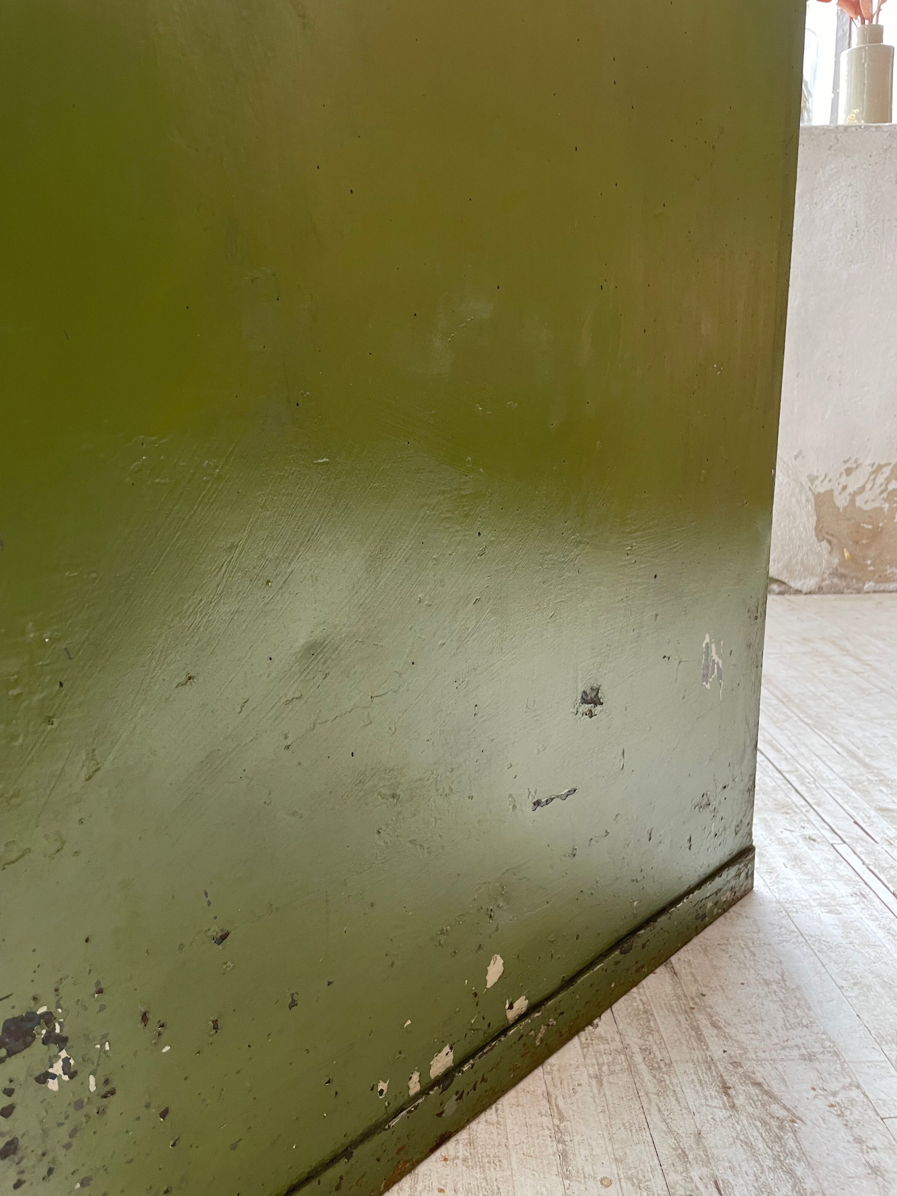Meuble établi rangement militaire industriel vert