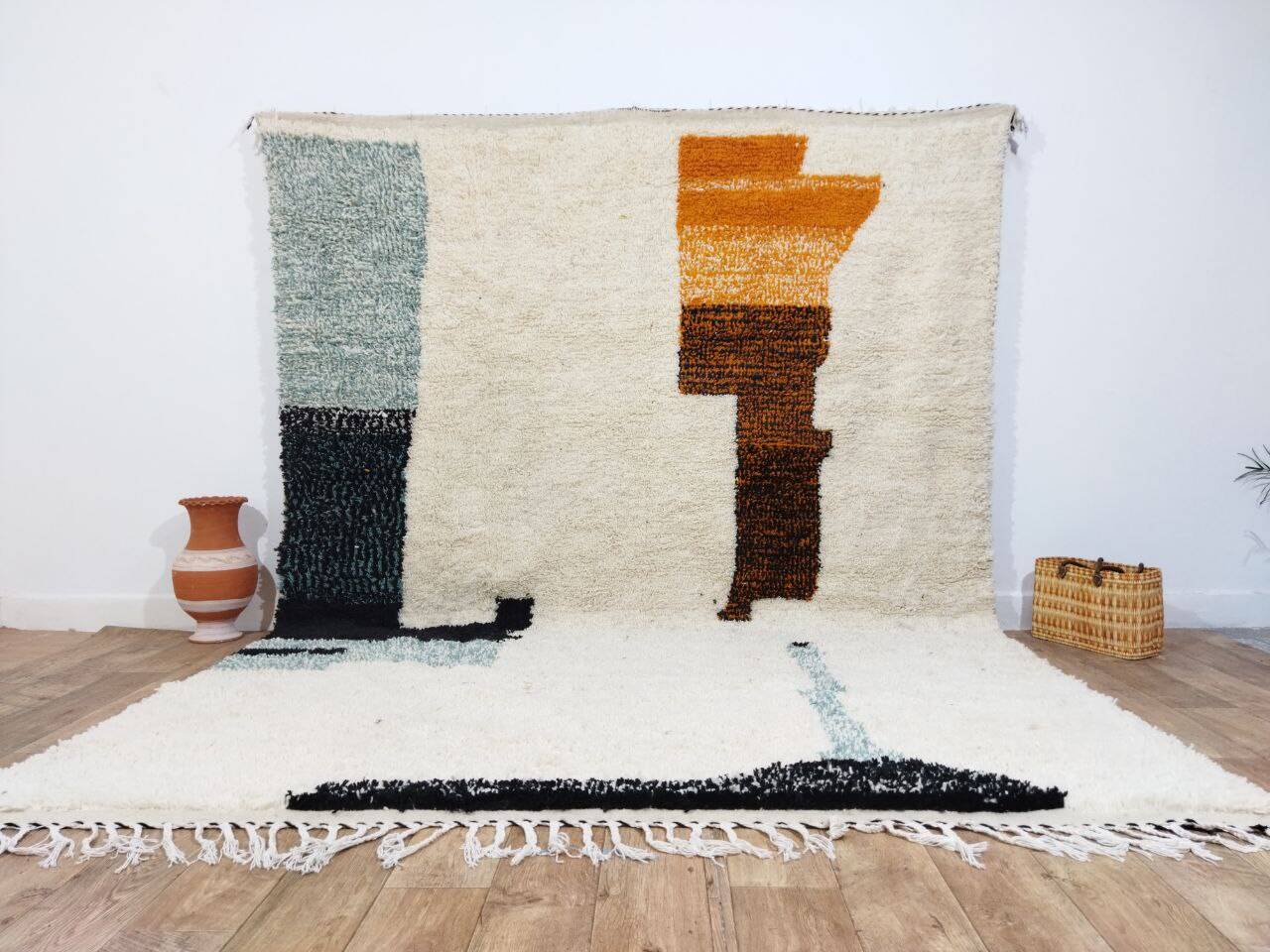 Handmade moroccan berber rug 330 x 243 cm