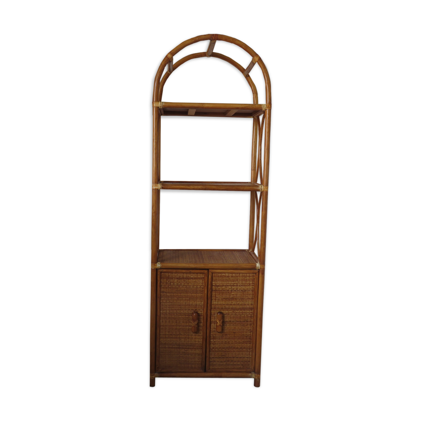 Etagère en rotin