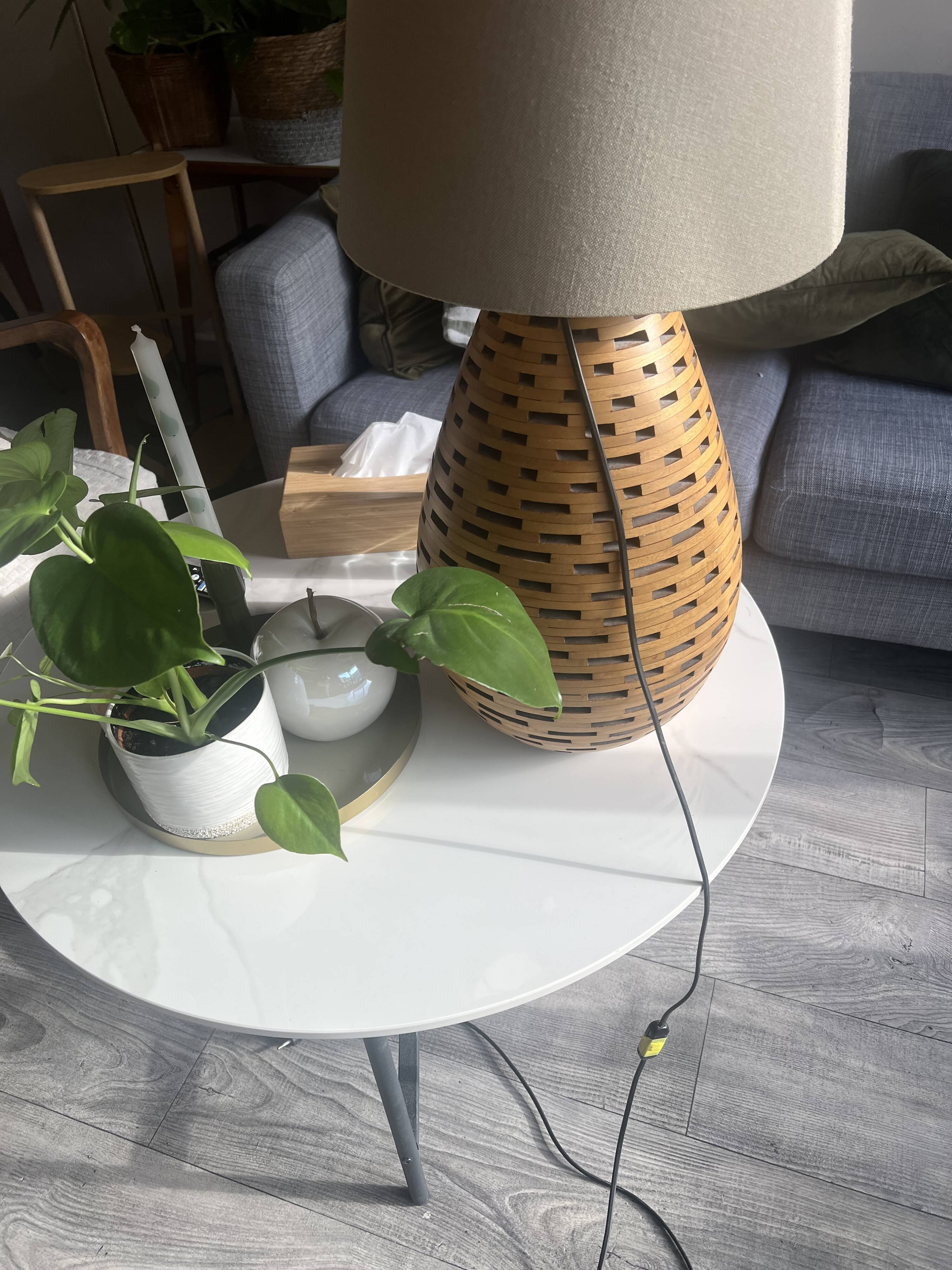 Large wooden honeycomb floor lamp
