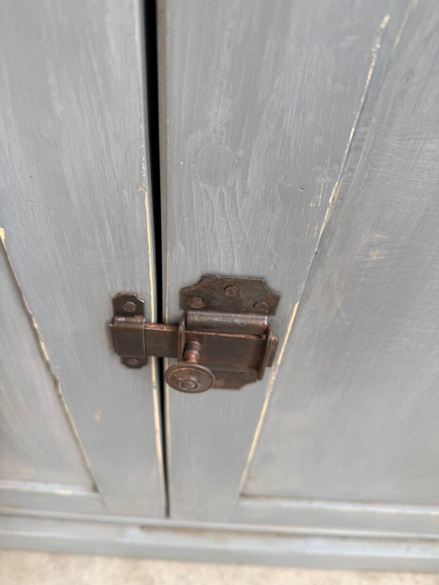 Handcrafted enfilade