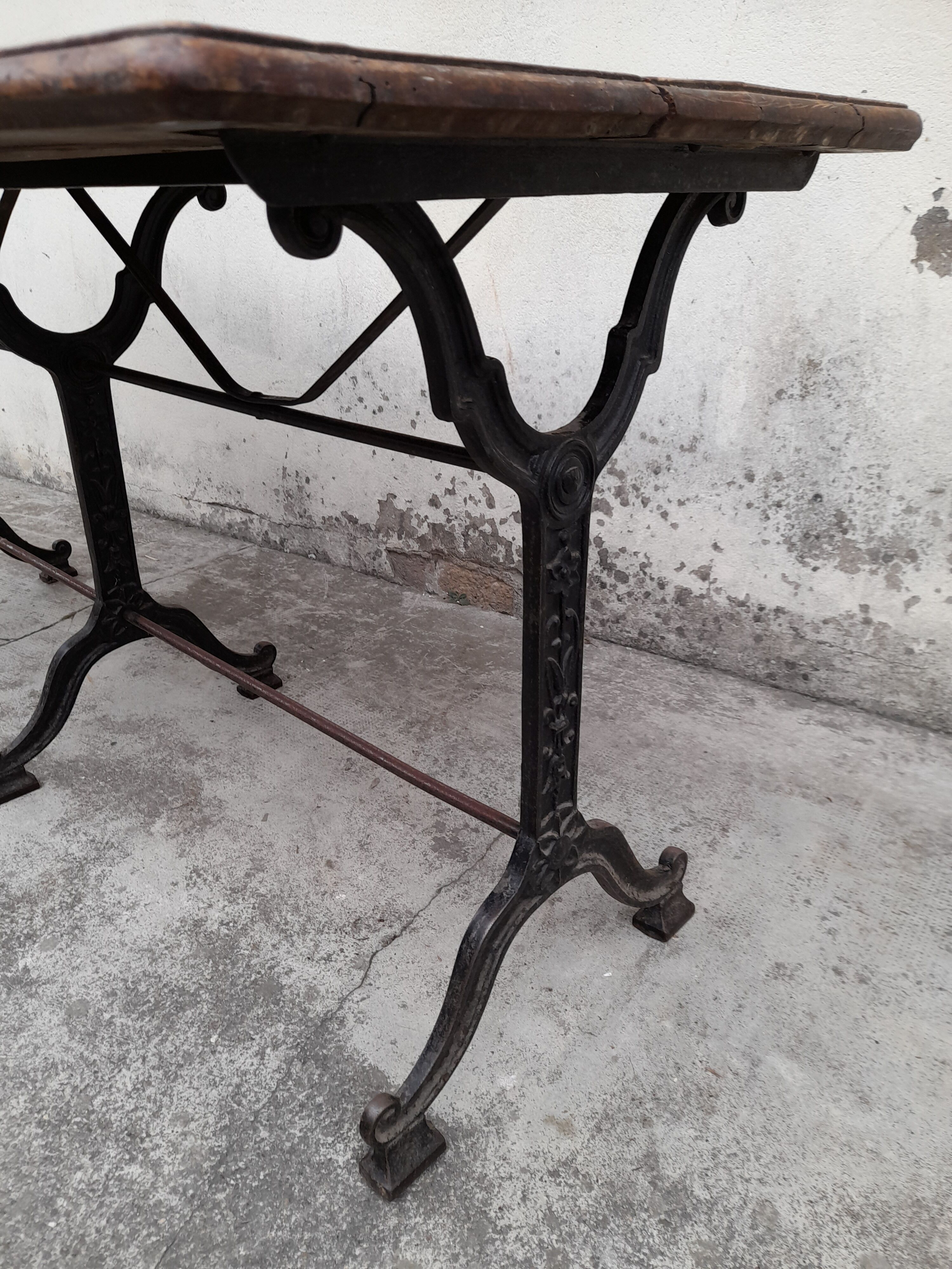 Table de bistrot en fonte 1900 1m50