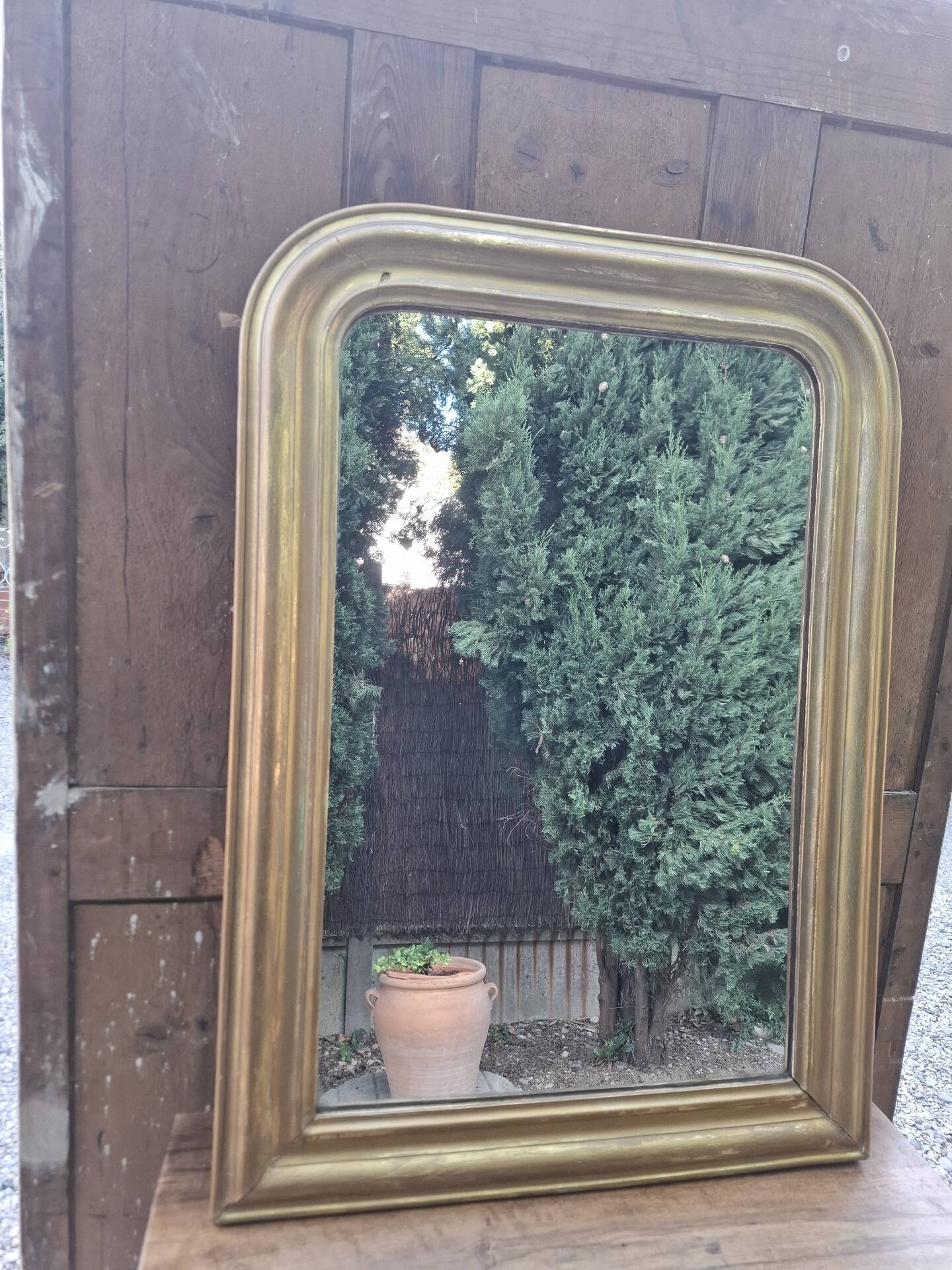 Golden mirror