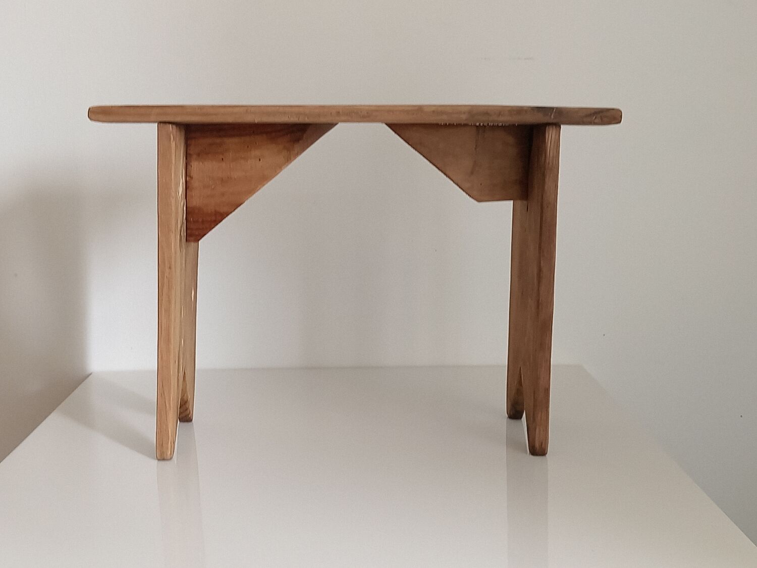 Stool/Farmhouse stool/Plant stand