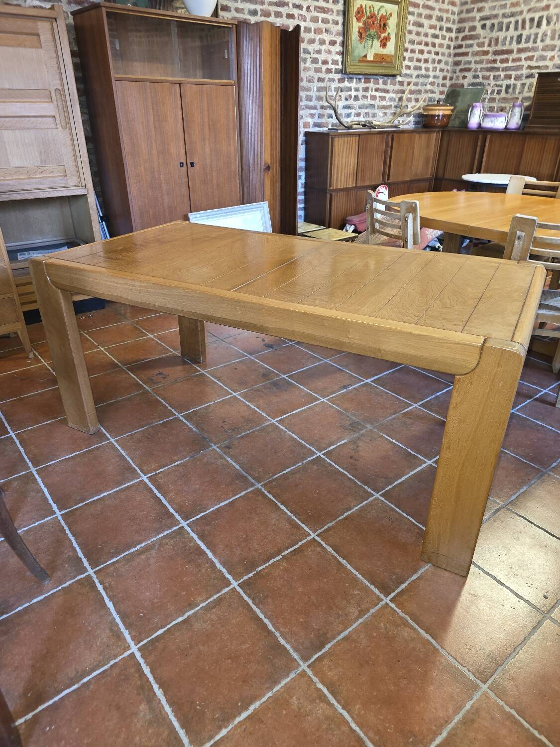 Extendable table in elm from the Regain house of the 1970s.