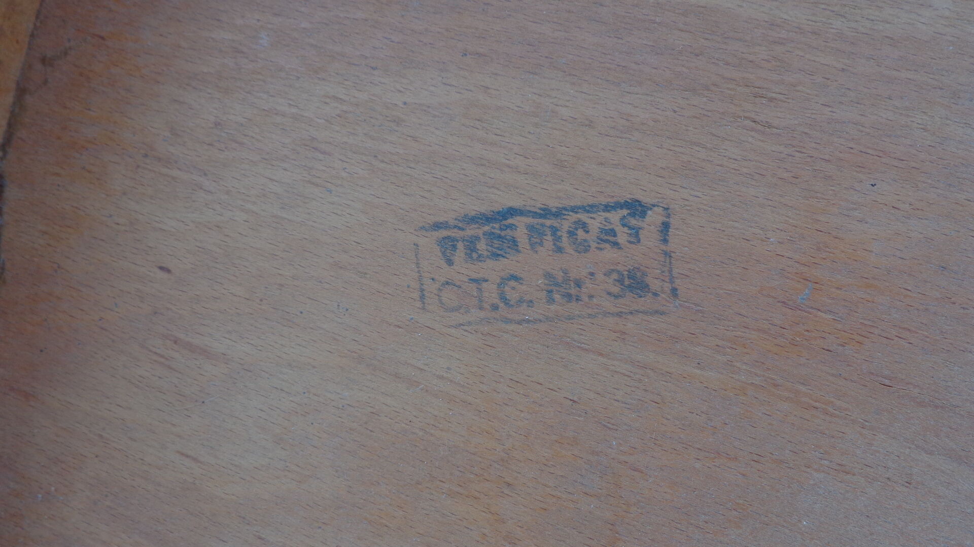 Set of 6 varnished bistro chairs