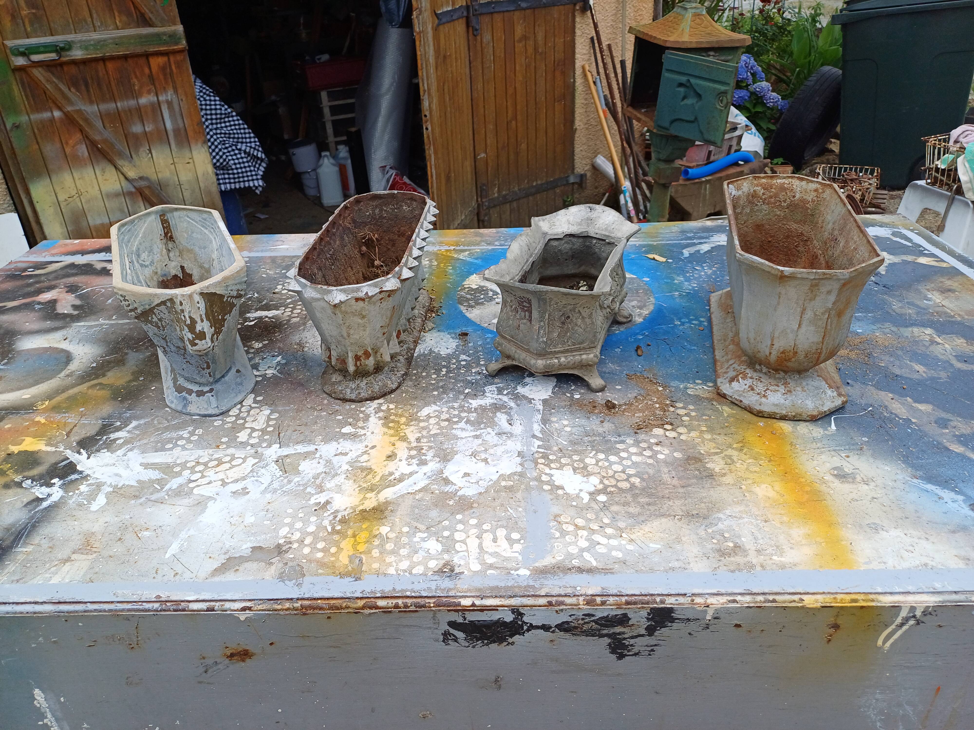 Set of 4 Cast Iron Planters 1900 from Charleville - Mézières