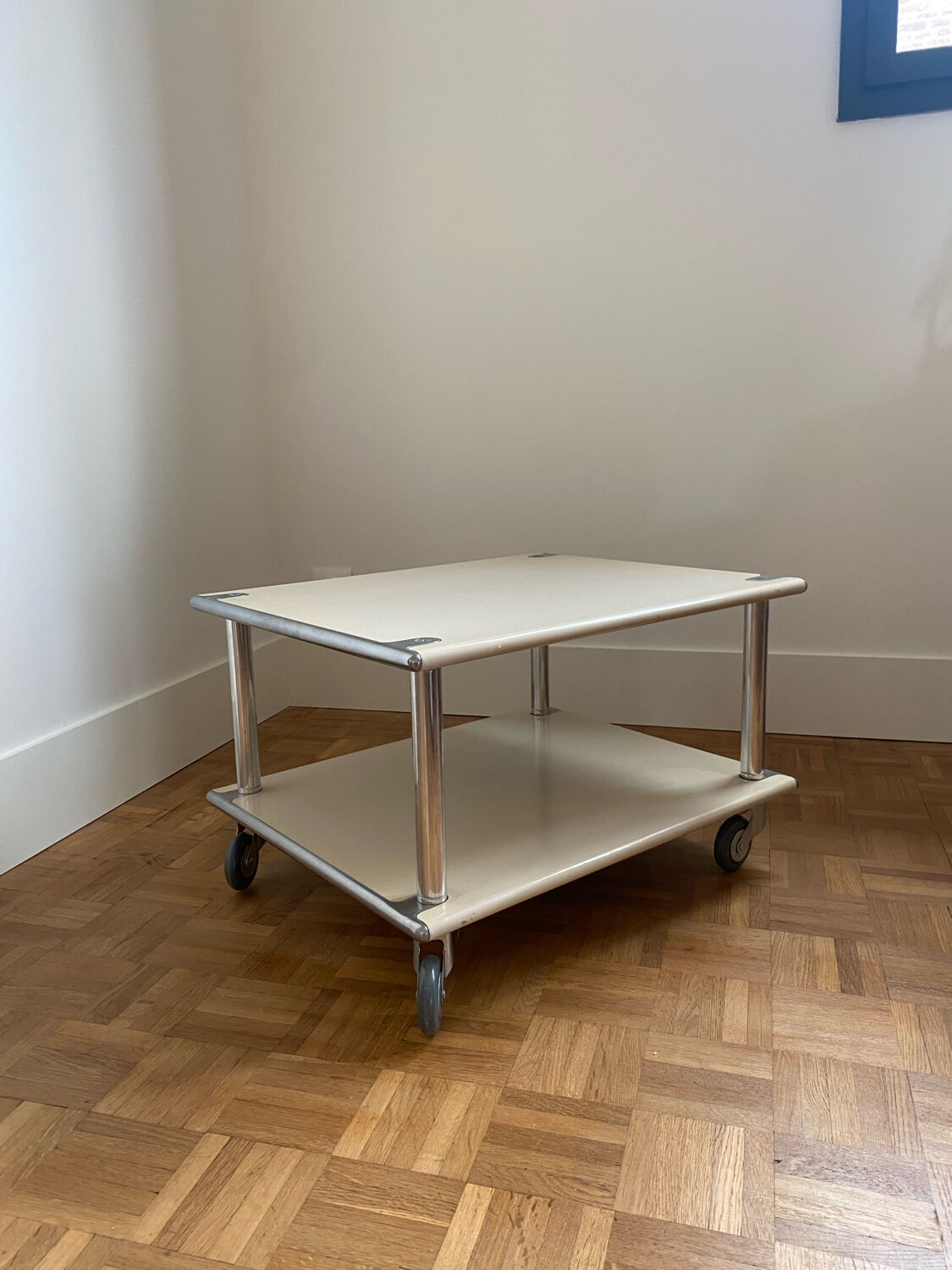 Table basse laquée