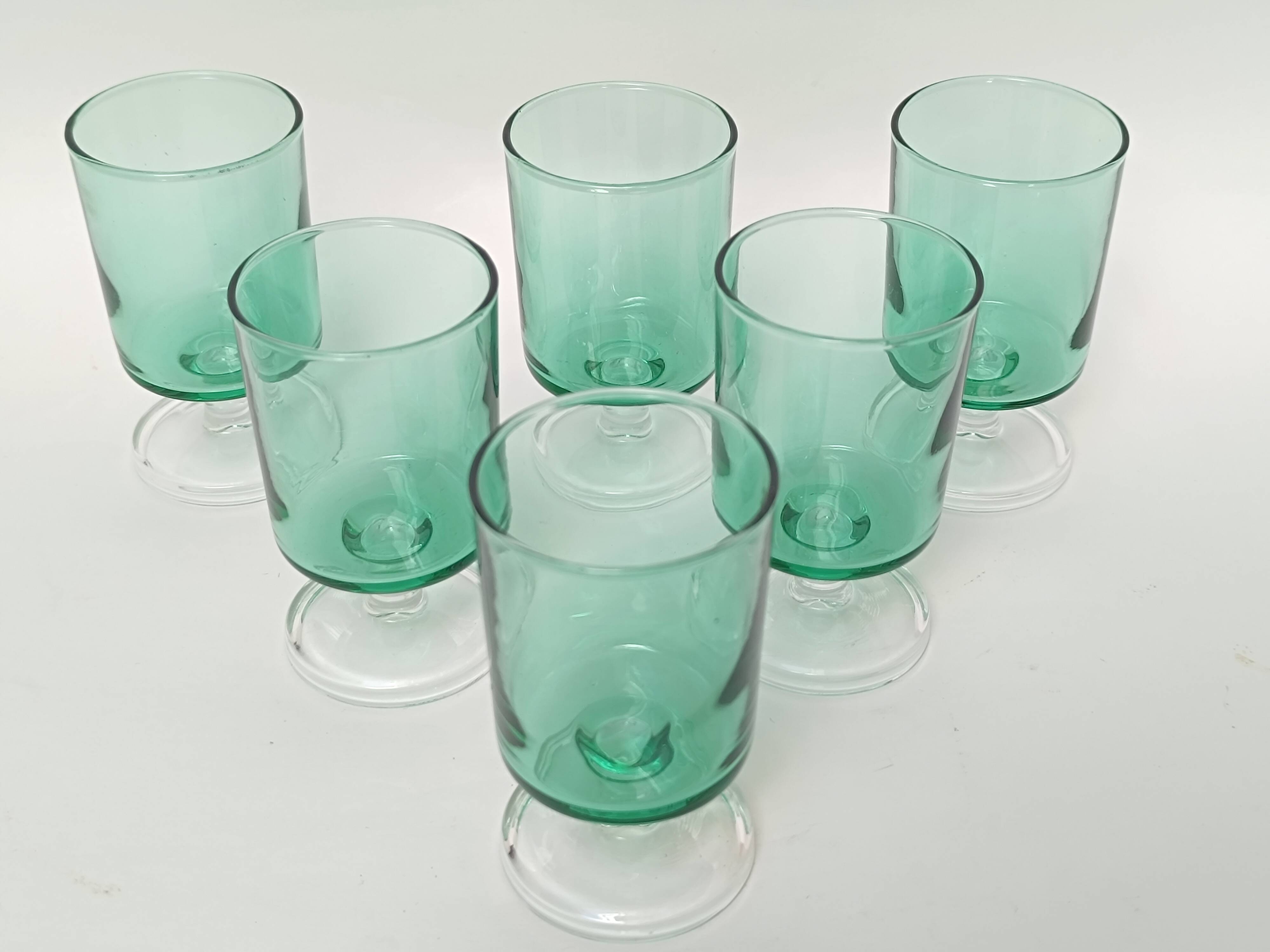 Luminarc white wine glasses