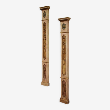Paire de colonnes peintes en bois, 19ème