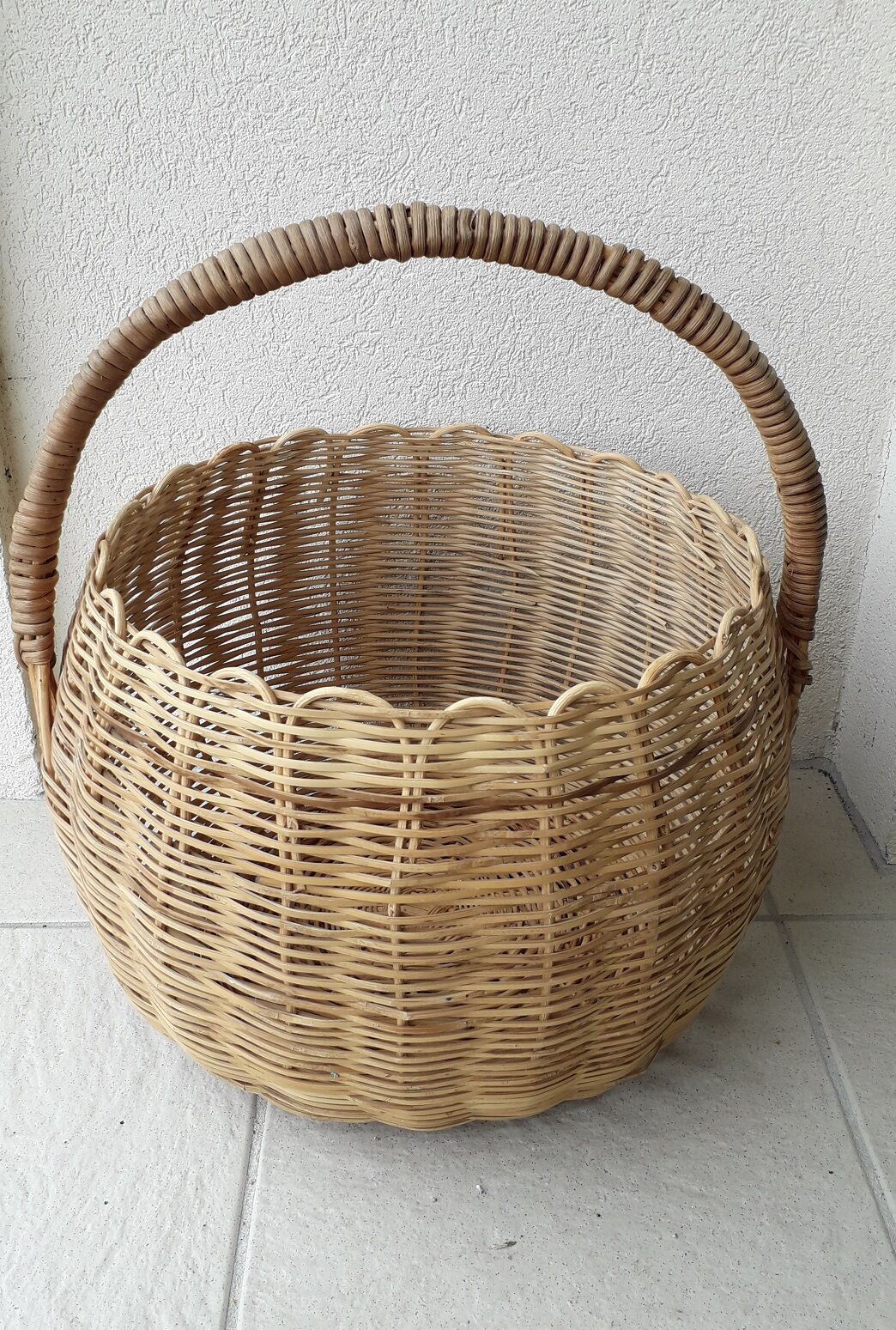 Wicker basket