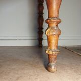 Desk with turned legs