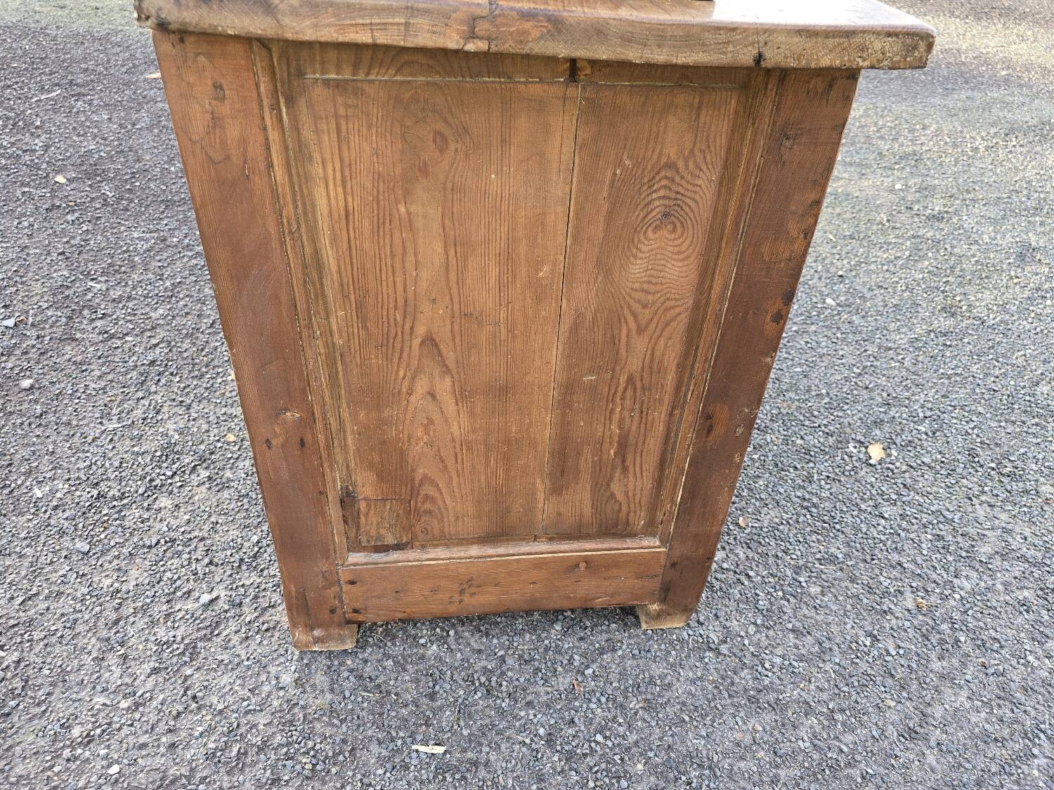 Parisian dresser buffet