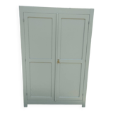 Green Parisian wardrobe