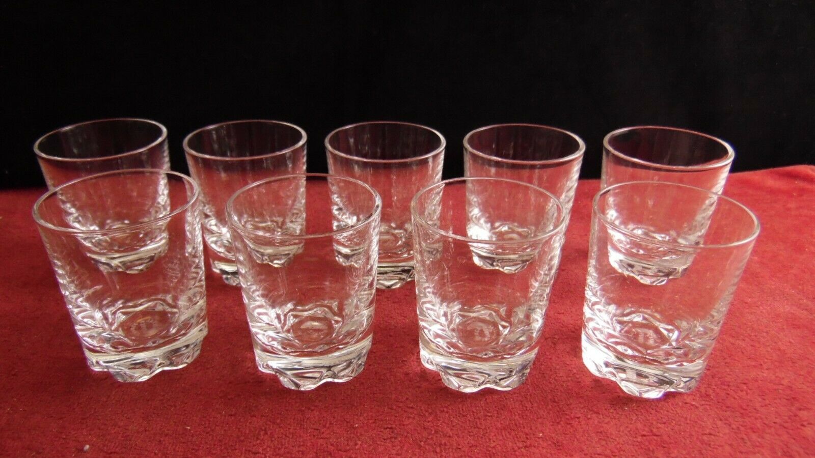 Service of 9 glasses of Sèvres crystal liqueur