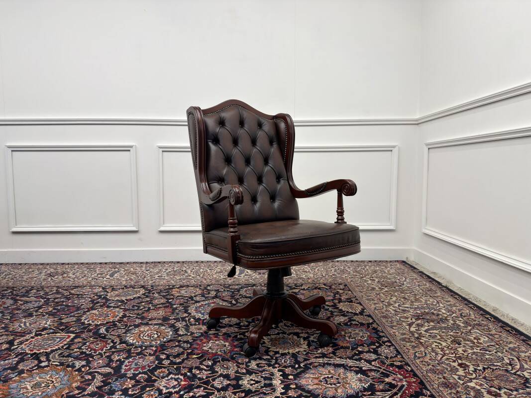 Grand fauteuil de bureau Chesterfield en anglais