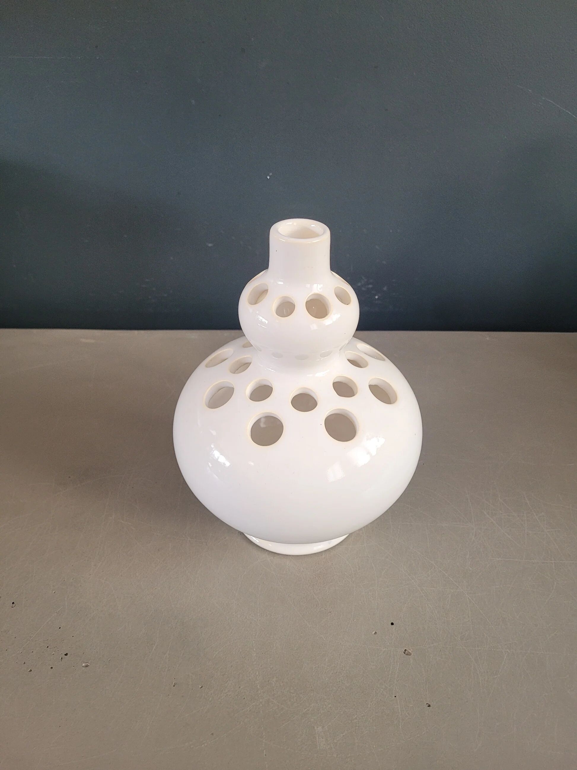 Ceramic flower holder with 24 holes