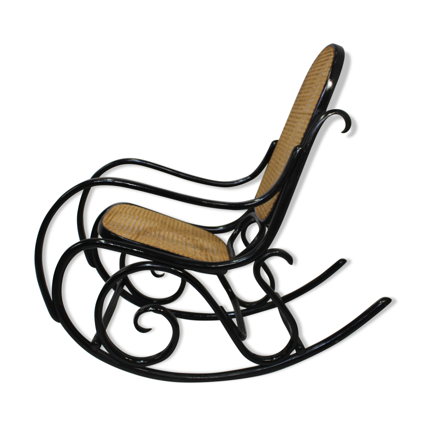 Year 1930 thonet rocking chair model n ° 10