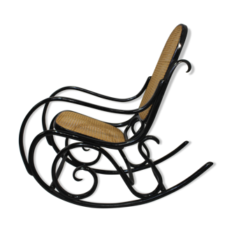 Year 1930 thonet rocking chair model n ° 10